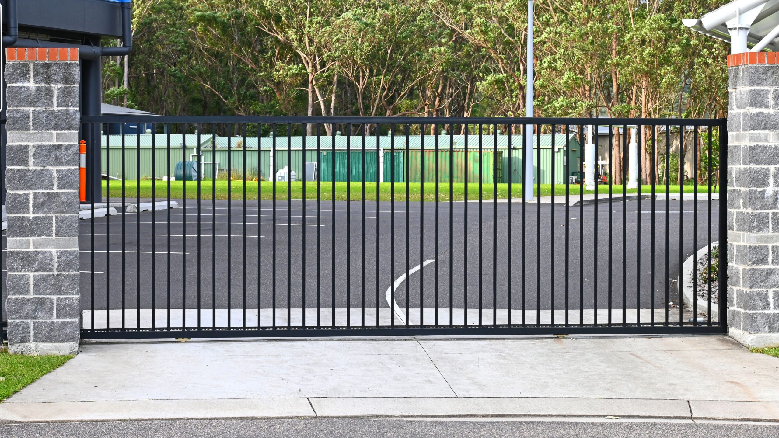 commercial gate 24/7 emergency repairs